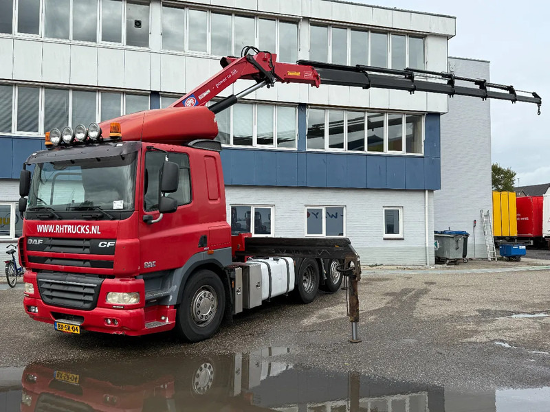 DAF CF 85.410 6X2 EURO 5 + HMF 3000K6 + REMOTE CONTROL - Cabeza tractora: foto 2 DAF CF 85.410 6X2 EURO 5 + HMF 3000K6 + REMOTE CONTROL - Cabeza tractora: foto 2