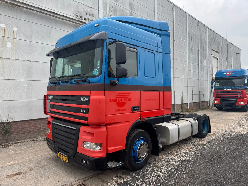 DAF XF 105.410 4X2 MEGA STANDKLIMA AIRCO - Cabeza tractora: foto 1 DAF XF 105.410 4X2 MEGA STANDKLIMA AIRCO - Cabeza tractora: foto 1