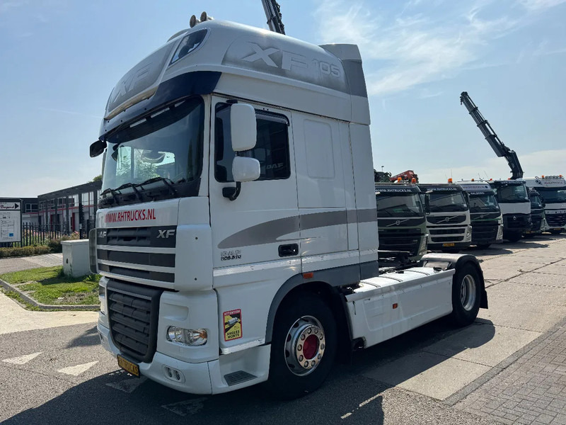 DAF XF 105.510 4X2 SKIRTS ADR RETARDER STANDKLIMA - Cabeza tractora: foto 1 DAF XF 105.510 4X2 SKIRTS ADR RETARDER STANDKLIMA - Cabeza tractora: foto 1