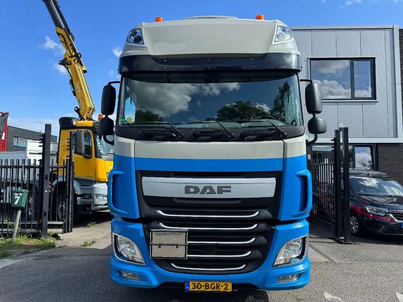 DAF XF 440 4X2 - EURO 6 + ADR + TÜV 12-2025 - Cabeza tractora: foto 2 DAF XF 440 4X2 - EURO 6 + ADR + TÜV 12-2025 - Cabeza tractora: foto 2