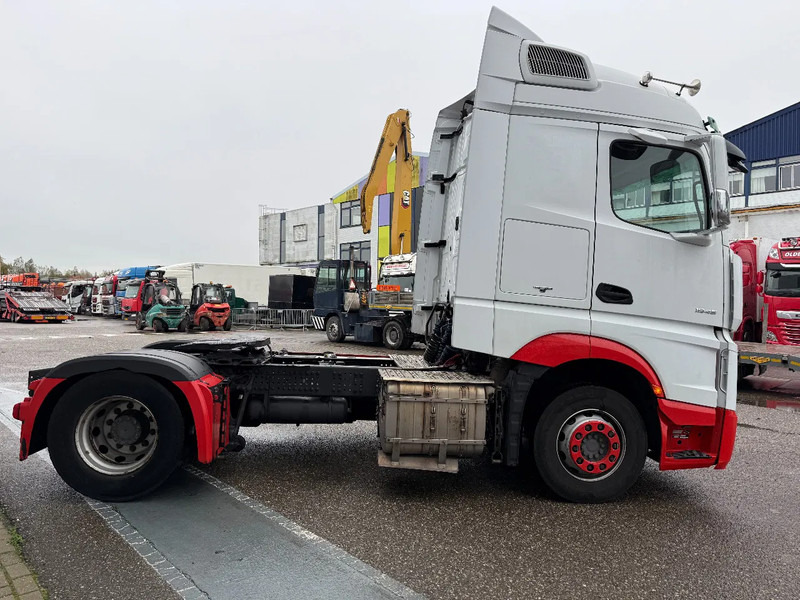 Mercedes-Benz Actros 1945 4X2 EURO 6 - NL TRUCK 1st OWNER (1845) - Cabeza tractora: foto 4 Mercedes-Benz Actros 1945 4X2 EURO 6 - NL TRUCK 1st OWNER (1845) - Cabeza tractora: foto 4