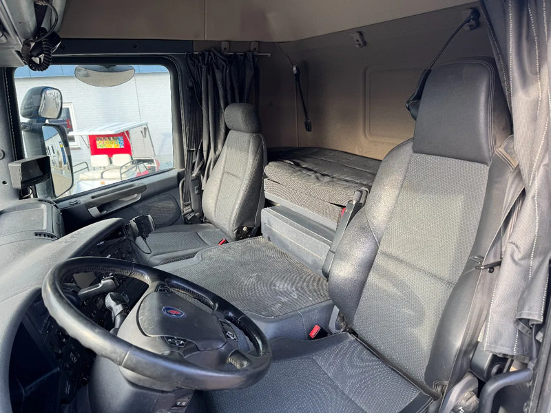 Cabeza tractora Scania P450 6X4 EURO 6 + DE BUF BETON TRAILER + THEAM BELT: foto 17 Cabeza tractora Scania P450 6X4 EURO 6 + DE BUF BETON TRAILER + THEAM BELT: foto 17