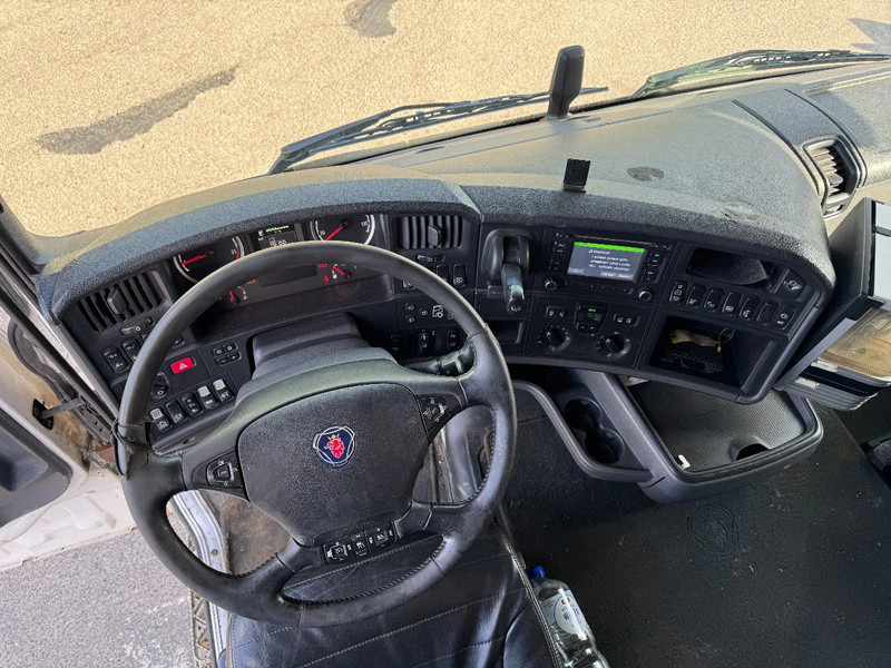 Cabeza tractora Scania R580 V8 6X2 EURO 6 LEATHER NAVI HYDRAULIC: foto 15
