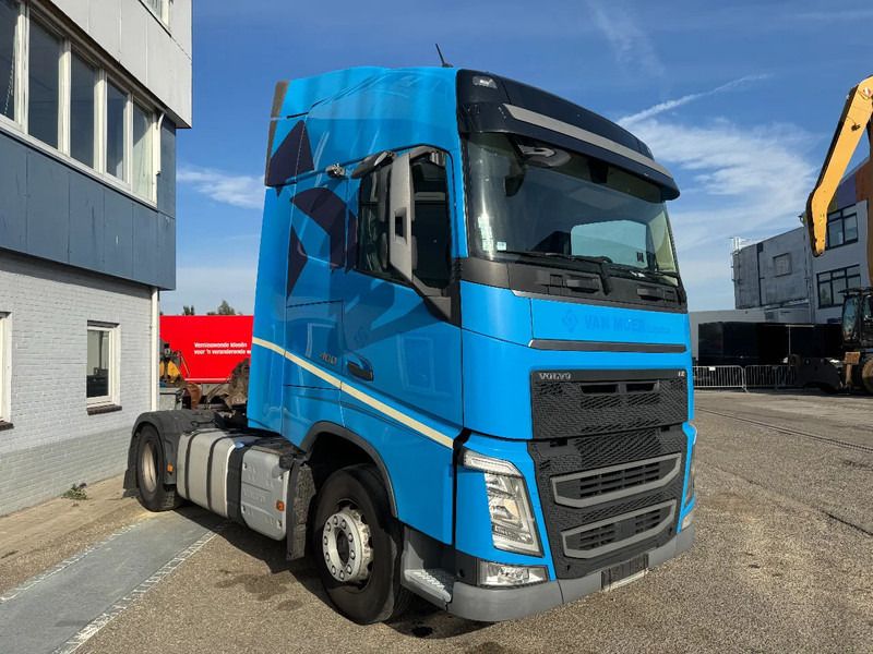 Volvo FH 460 4X2 EURO 6 I-SHIFT DOUBLE TANK - Cabeza tractora: foto 3 Volvo FH 460 4X2 EURO 6 I-SHIFT DOUBLE TANK - Cabeza tractora: foto 3