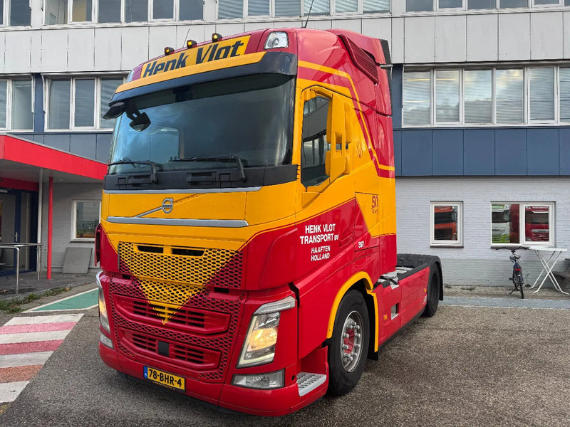 Volvo FH 460 4X2 EURO 6 SKIRTS VEB I PARK COOL TÜV 03-26 - Cabeza tractora: foto 1 Volvo FH 460 4X2 EURO 6 SKIRTS VEB I PARK COOL TÜV 03-26 - Cabeza tractora: foto 1