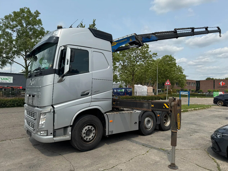 Volvo FH 460 6X2 PALFINGER 2300 + REMOTE CONTROL - Cabeza tractora: foto 1 Volvo FH 460 6X2 PALFINGER 2300 + REMOTE CONTROL - Cabeza tractora: foto 1
