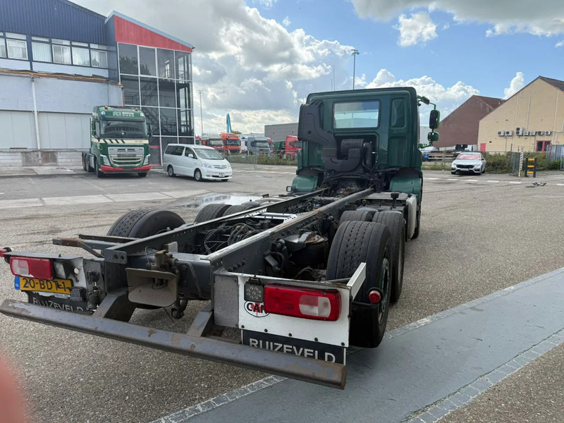 DAF CF 400 6X2 EURO 6 - ONLY 689.209 KM + STEERING AXLE - Chasis camión: foto 3 DAF CF 400 6X2 EURO 6 - ONLY 689.209 KM + STEERING AXLE - Chasis camión: foto 3