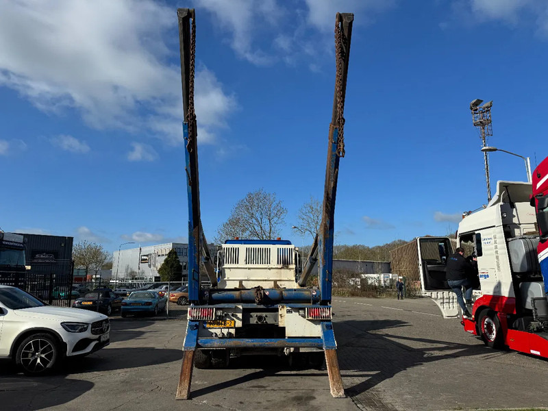 DAF CF 400 6X2 - EURO 6 + VDL P-18 + REMOTE + LIFT AXLE - Portacontenedor de cadenas camión: foto 4 DAF CF 400 6X2 - EURO 6 + VDL P-18 + REMOTE + LIFT AXLE - Portacontenedor de cadenas camión: foto 4