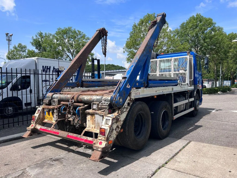 DAF CF 85.360 6X2 EURO 5 HYVA SKIPLOADER + NIDO - Portacontenedor de cadenas camión: foto 4 DAF CF 85.360 6X2 EURO 5 HYVA SKIPLOADER + NIDO - Portacontenedor de cadenas camión: foto 4