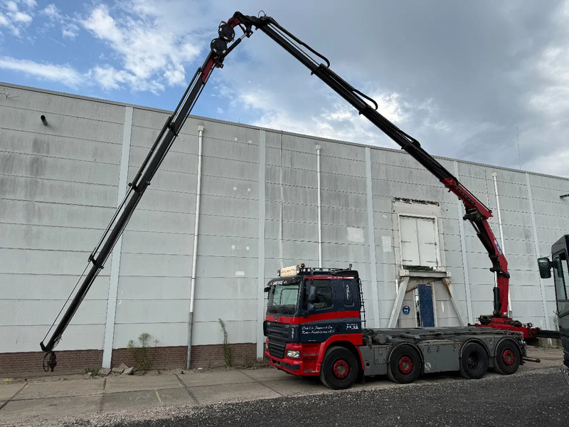 DAF CF 85.460 8X2 + YEAR 2016 HMF CRANE 2620-K4 + FLYJIB + WINCH + REMOTE - Camión con equipo de cable, Camión grúa: foto 5 DAF CF 85.460 8X2 + YEAR 2016 HMF CRANE 2620-K4 + FLYJIB + WINCH + REMOTE - Camión con equipo de cable, Camión grúa: foto 5