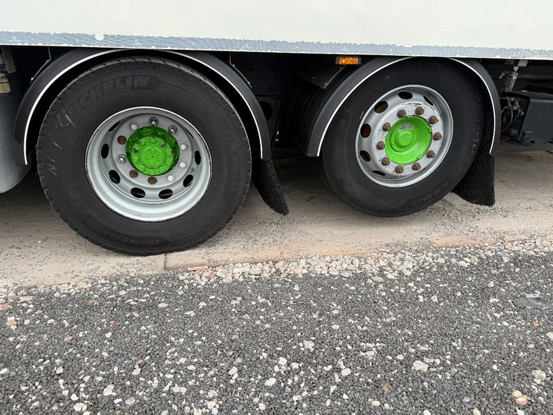 Frigorífico camión DAF XF 460 6X2 YEAR 2017 COMPLETE! + CARRIER SUPRA 850 + DHOLLANDIA: foto 15