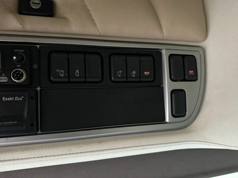 Camión caja cerrada DAF XF 510 6X2 - EURO 6 + RETARDER + ZEPRO LIFT + REMOTE: foto 18