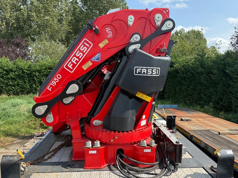 FASSI 8 x HYDR + 3 X MANUEL, REMOTE CONTROLE, WINCH 5630 KG, WITH SEPARATE BOX WITH HYDROVEN POWERPACK 30KW AND OIL TANK. F1950RAF 2. - Brazo: foto 2 FASSI 8 x HYDR + 3 X MANUEL, REMOTE CONTROLE, WINCH 5630 KG, WITH SEPARATE BOX WITH HYDROVEN POWERPACK 30KW AND OIL TANK. F1950RAF 2. - Brazo: foto 2