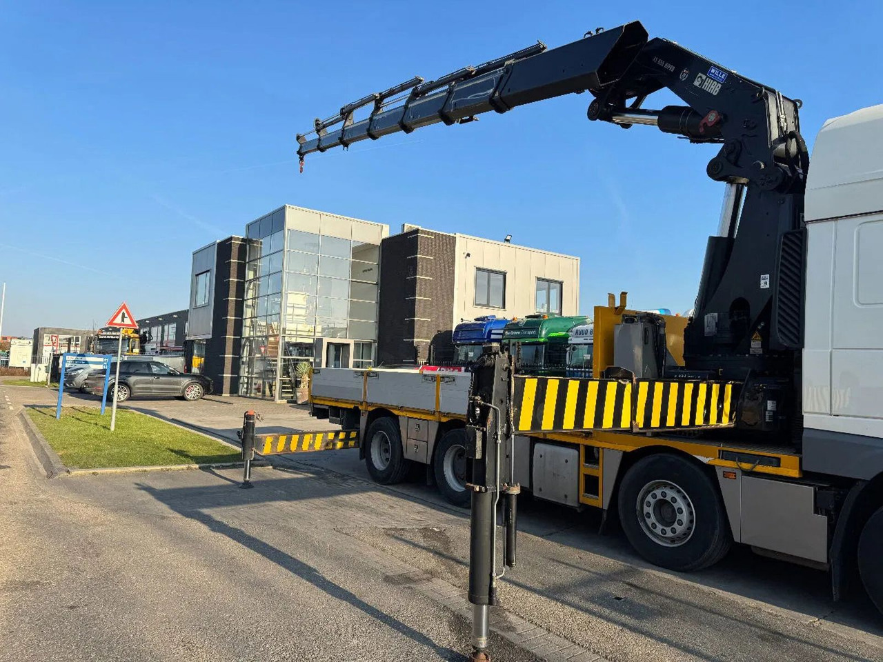 Ginaf G6 4140 CF 8X2 - EURO 6 + HIAB 855 EP-6 + REMOTE - Camión grúa, Camión caja abierta: foto 5 Ginaf G6 4140 CF 8X2 - EURO 6 + HIAB 855 EP-6 + REMOTE - Camión grúa, Camión caja abierta: foto 5