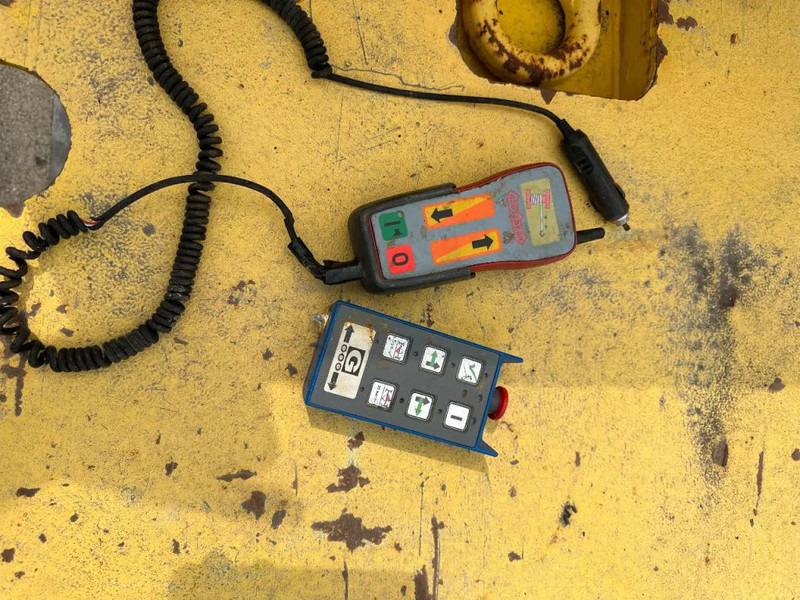 Goldhofer 3 AS GESTUURD REMOTE CONTROLE 1,2 M EXTENDABLE - Góndola rebajadas semirremolque: foto 4 Goldhofer 3 AS GESTUURD REMOTE CONTROLE 1,2 M EXTENDABLE - Góndola rebajadas semirremolque: foto 4
