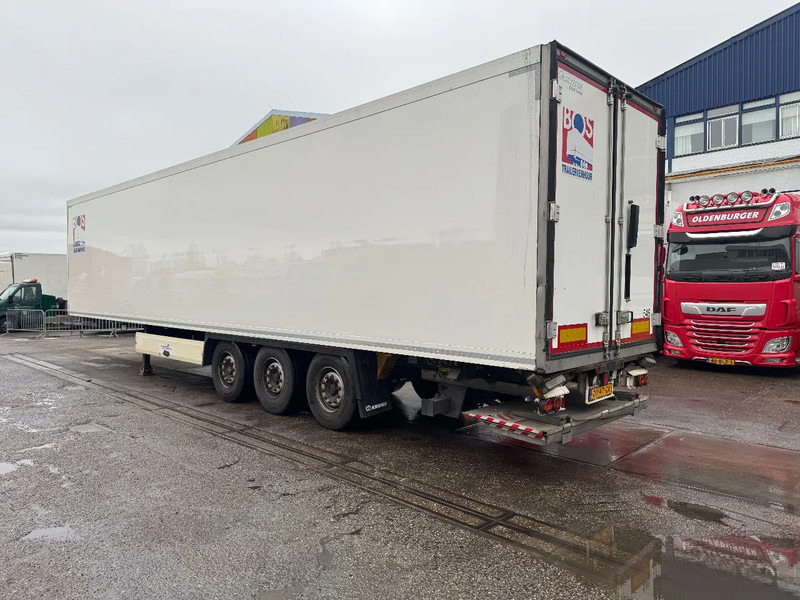 Krone SD 3 AXLE DISC BRAKES THERMO KING SLXe + DHOLLANDIA 2000kg - Frigorífico semirremolque: foto 4 Krone SD 3 AXLE DISC BRAKES THERMO KING SLXe + DHOLLANDIA 2000kg - Frigorífico semirremolque: foto 4