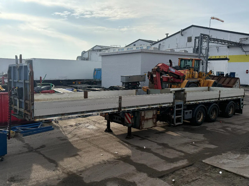 Lecitrailer 3 AXLE + HMF 1820-K3 + REMOTE CONTROL - Semirremolque plataforma/ Caja abierta: foto 1 Lecitrailer 3 AXLE + HMF 1820-K3 + REMOTE CONTROL - Semirremolque plataforma/ Caja abierta: foto 1
