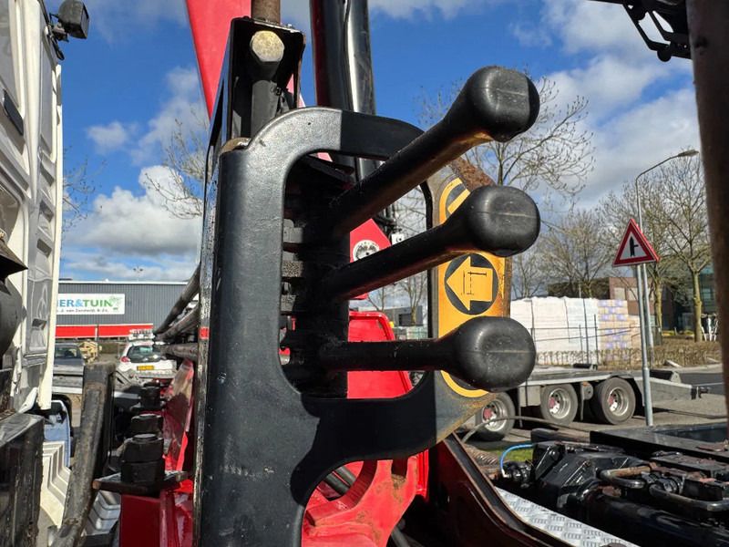 Leasing financiero de MAN TGA 35.440 8X2 - EURO 4 + HMF 2620K-RC 2018! + REMOTE + HYDRAUTO CABLE LIFT + LIFTING AXLE leasing MAN TGA 35.440 8X2 - EURO 4 + HMF 2620K-RC 2018! + REMOTE + HYDRAUTO CABLE LIFT + LIFTING AXLE: foto 13 Leasing financiero de MAN TGA 35.440 8X2 - EURO 4 + HMF 2620K-RC 2018! + REMOTE + HYDRAUTO CABLE LIFT + LIFTING AXLE leasing MAN TGA 35.440 8X2 - EURO 4 + HMF 2620K-RC 2018! + REMOTE + HYDRAUTO CABLE LIFT + LIFTING AXLE: foto 13