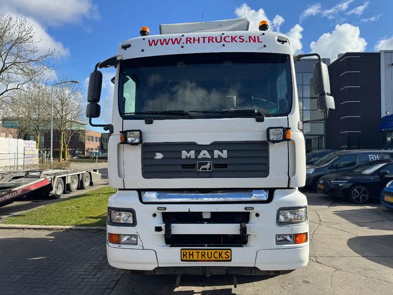 Leasing financiero de MAN TGA 35.440 8X2 - EURO 4 + HMF 2620K-RC 2018! + REMOTE + HYDRAUTO CABLE LIFT + LIFTING AXLE leasing MAN TGA 35.440 8X2 - EURO 4 + HMF 2620K-RC 2018! + REMOTE + HYDRAUTO CABLE LIFT + LIFTING AXLE: foto 16 Leasing financiero de MAN TGA 35.440 8X2 - EURO 4 + HMF 2620K-RC 2018! + REMOTE + HYDRAUTO CABLE LIFT + LIFTING AXLE leasing MAN TGA 35.440 8X2 - EURO 4 + HMF 2620K-RC 2018! + REMOTE + HYDRAUTO CABLE LIFT + LIFTING AXLE: foto 16