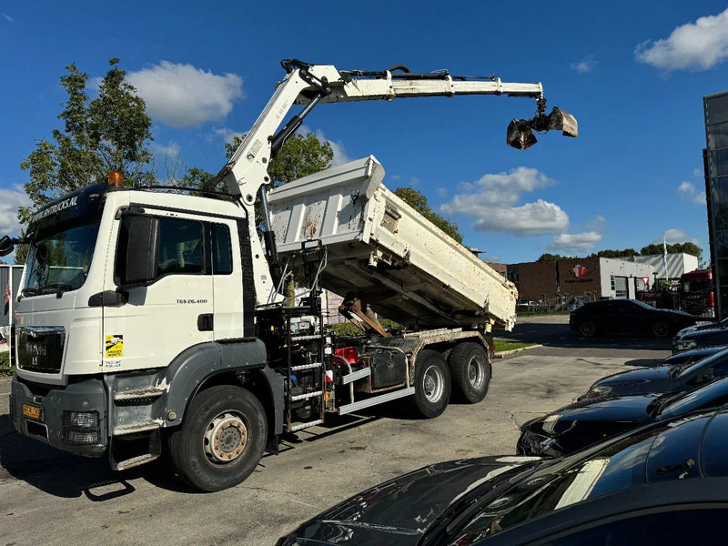 MAN TGS 26.400 6X4 HIAB 166D + REMOTE CONTROL + 2 WAYS KIPPER TÜV TILL 07-2025 - Camión grúa: foto 3 MAN TGS 26.400 6X4 HIAB 166D + REMOTE CONTROL + 2 WAYS KIPPER TÜV TILL 07-2025 - Camión grúa: foto 3