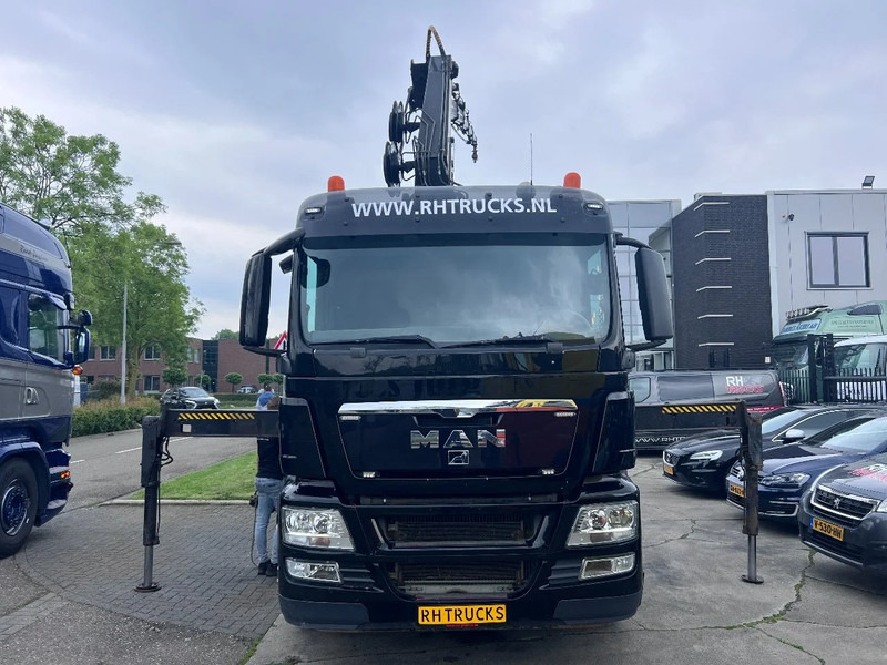 MAN TGS 35.440 8X2-4 + HIAB 220C-5 REMOTE + CABLE LIFT AUTOMATIC - Camión grúa: foto 3 MAN TGS 35.440 8X2-4 + HIAB 220C-5 REMOTE + CABLE LIFT AUTOMATIC - Camión grúa: foto 3