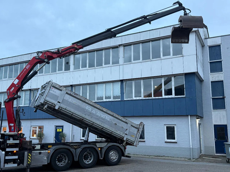 MAN TGS 35.480 8X4 + HMF 2420-K3 REMOTE + TIPPER - Volquete camión, Camión grúa: foto 3 MAN TGS 35.480 8X4 + HMF 2420-K3 REMOTE + TIPPER - Volquete camión, Camión grúa: foto 3