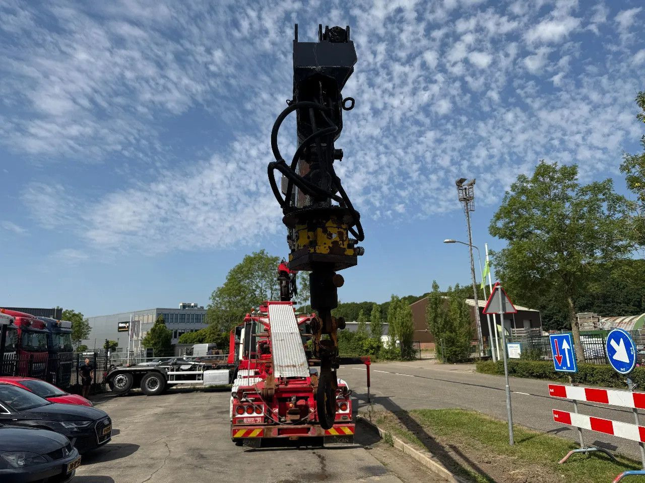 MAN TGS 35.480 8X4 HMF 2420 K5 + HMF ABLE + REMOTE C - Multibasculante camión, Camión grúa: foto 5 MAN TGS 35.480 8X4 HMF 2420 K5 + HMF ABLE + REMOTE C - Multibasculante camión, Camión grúa: foto 5