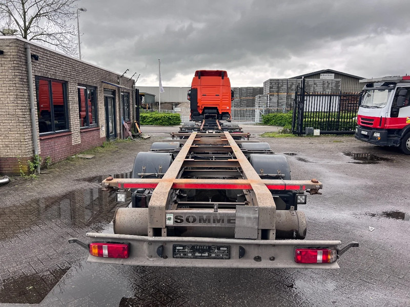 MAN TGX 26.440 XLX 6X2 + HANGER EURO 5 - BDF CHASSIS + RETARDER - Portacontenedore/ Intercambiable camión: foto 4 MAN TGX 26.440 XLX 6X2 + HANGER EURO 5 - BDF CHASSIS + RETARDER - Portacontenedore/ Intercambiable camión: foto 4