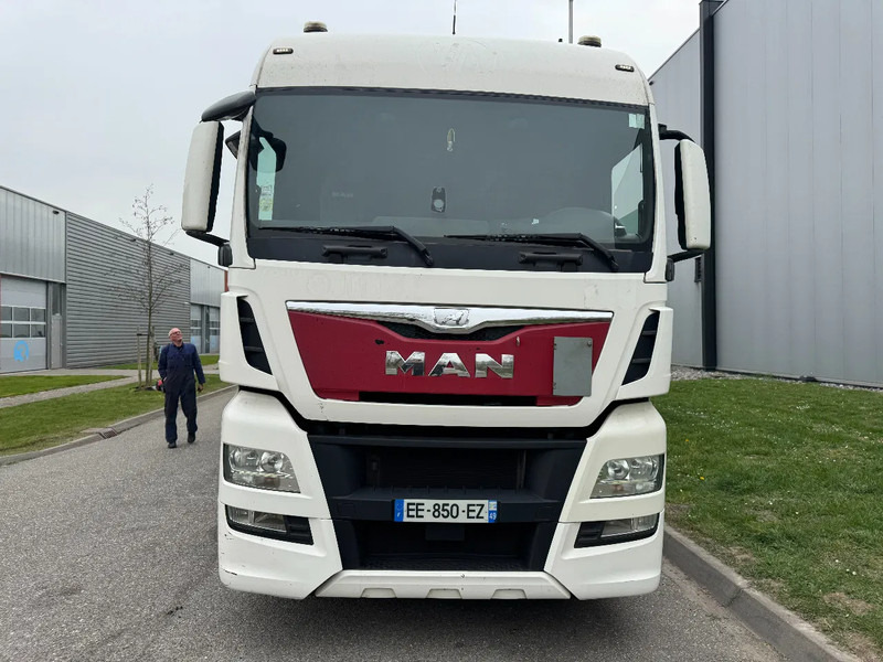 MAN TGX 26.480 6X2 - EURO 6 + PALFINGER PK20002 + REMOTE + LIFTING AXLE - Camión grúa: foto 5 MAN TGX 26.480 6X2 - EURO 6 + PALFINGER PK20002 + REMOTE + LIFTING AXLE - Camión grúa: foto 5