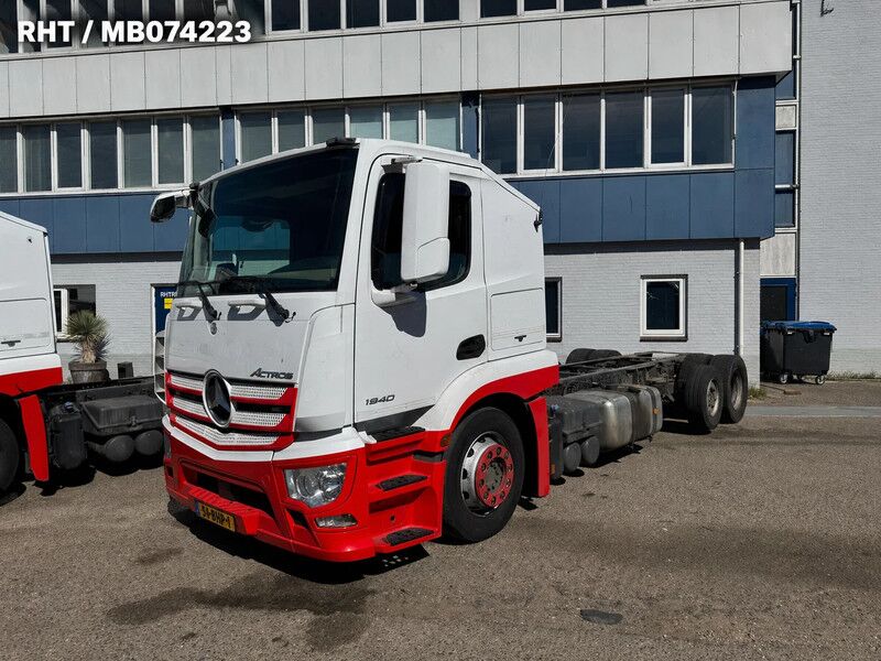 Mercedes-Benz Actros 1840 6X2 EURO 6 CHASSIS - Chasis camión: foto 1 Mercedes-Benz Actros 1840 6X2 EURO 6 CHASSIS - Chasis camión: foto 1