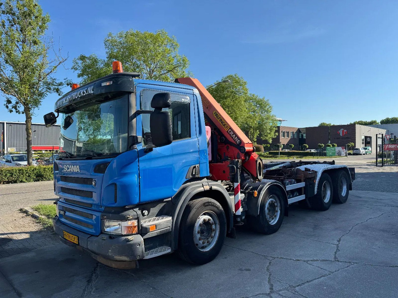 Scania P380 8X4 PALFINGER HOOK + PALFINGER PK16502 + RE - Multibasculante camión, Camión grúa: foto 3 Scania P380 8X4 PALFINGER HOOK + PALFINGER PK16502 + RE - Multibasculante camión, Camión grúa: foto 3