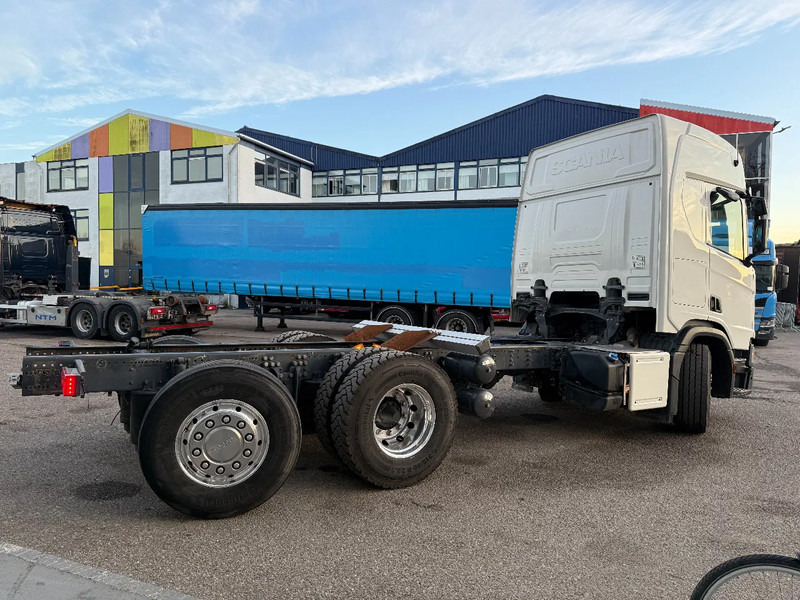 Scania R500 NGS 6X2 - ONLY 205.204 KM + STEERING & LIFTING AXLE - Chasis camión: foto 4 Scania R500 NGS 6X2 - ONLY 205.204 KM + STEERING & LIFTING AXLE - Chasis camión: foto 4