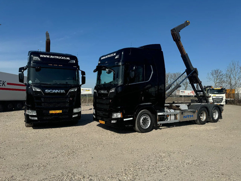 Scania R580 V8 NGS 6X2 EURO 6 VDL 20T HOOK - Multibasculante camión: foto 1 Scania R580 V8 NGS 6X2 EURO 6 VDL 20T HOOK - Multibasculante camión: foto 1