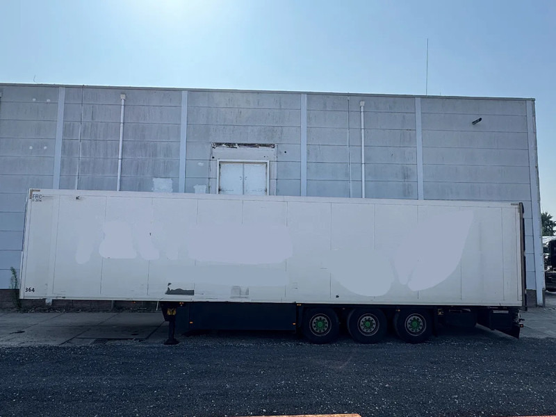 Schmitz Cargobull SKO 24 + THERMO KING SPECTRUM + 3X SAF AXLE - Frigorífico semirremolque: foto 2 Schmitz Cargobull SKO 24 + THERMO KING SPECTRUM + 3X SAF AXLE - Frigorífico semirremolque: foto 2