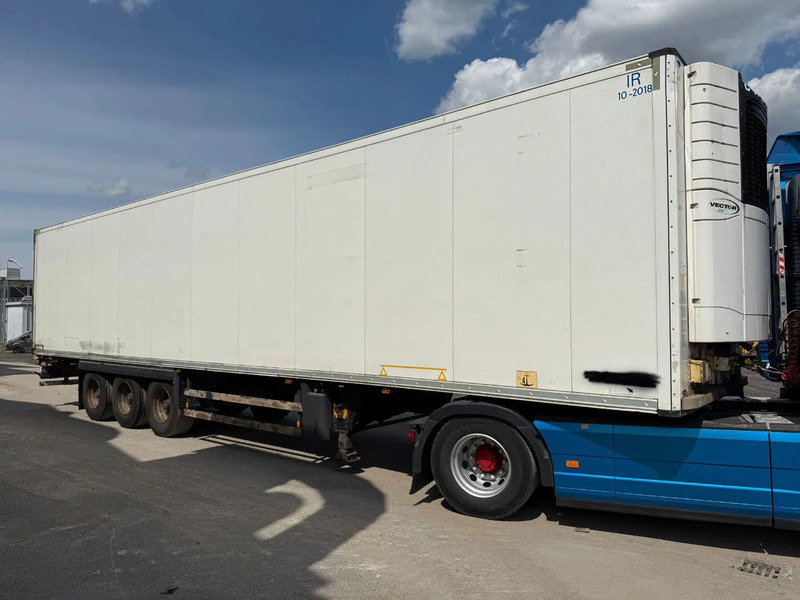 Schmitz Cargobull Schmitz Cargobull PRICES FROM €6950 TO €8950,- 40 X CARRIER 1850 MT D/E SAF AXELS - Frigorífico semirremolque: foto 3 Schmitz Cargobull Schmitz Cargobull PRICES FROM €6950 TO €8950,- 40 X CARRIER 1850 MT D/E SAF AXELS - Frigorífico semirremolque: foto 3