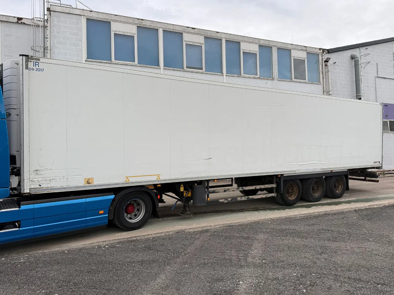 Schmitz Cargobull Schmitz Cargobull PRICES FROM €6950 TO €8950,- 40 X CARRIER 1850 MT D/E SAF AXELS - Frigorífico semirremolque: foto 2 Schmitz Cargobull Schmitz Cargobull PRICES FROM €6950 TO €8950,- 40 X CARRIER 1850 MT D/E SAF AXELS - Frigorífico semirremolque: foto 2