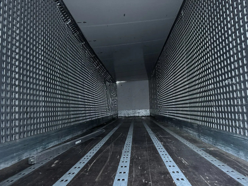 Leasing financiero de Talson F1227 CT-03 ROLLENBAAN 3X BPW AXLE DAMAGED leasing Talson F1227 CT-03 ROLLENBAAN 3X BPW AXLE DAMAGED: foto 8