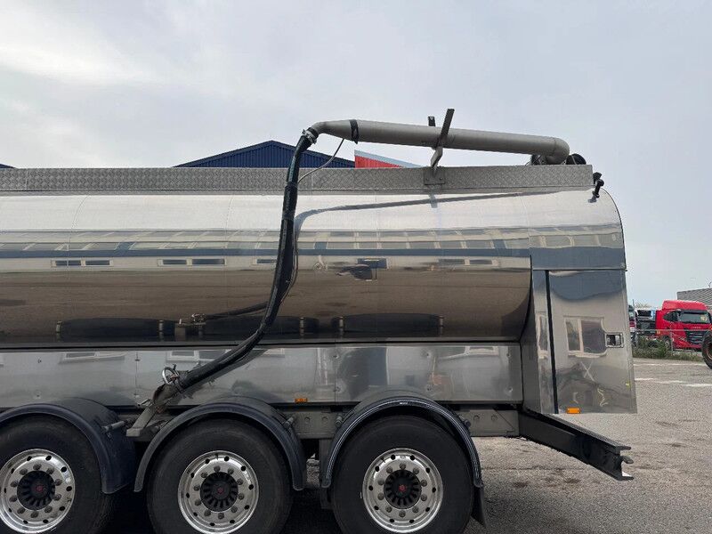 Titan VGB 3 AXLE HANGER INOK TANK - Cisterna semirremolque: foto 5 Titan VGB 3 AXLE HANGER INOK TANK - Cisterna semirremolque: foto 5