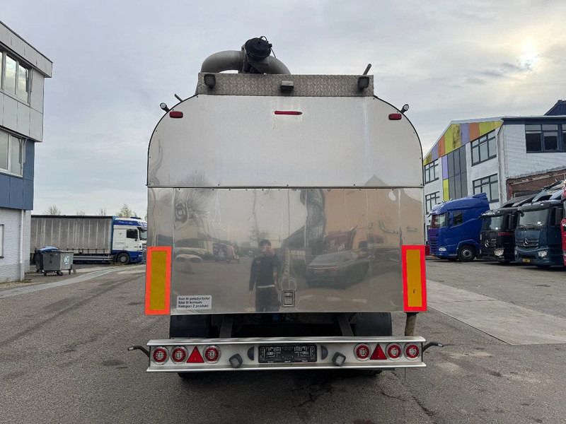 Titan VGB 3 AXLE HANGER INOK TANK - Cisterna semirremolque: foto 2 Titan VGB 3 AXLE HANGER INOK TANK - Cisterna semirremolque: foto 2