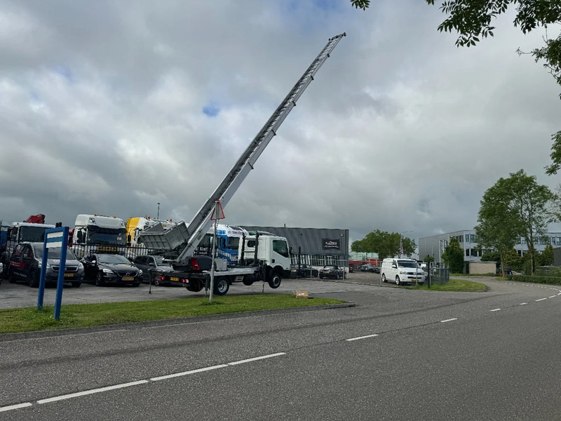 Nissan Cabstar 35.13 EURO 6 + LIFT 25 METER + REMOTE CONTROL - Vehículo comercial ligero: foto 5 Nissan Cabstar 35.13 EURO 6 + LIFT 25 METER + REMOTE CONTROL - Vehículo comercial ligero: foto 5