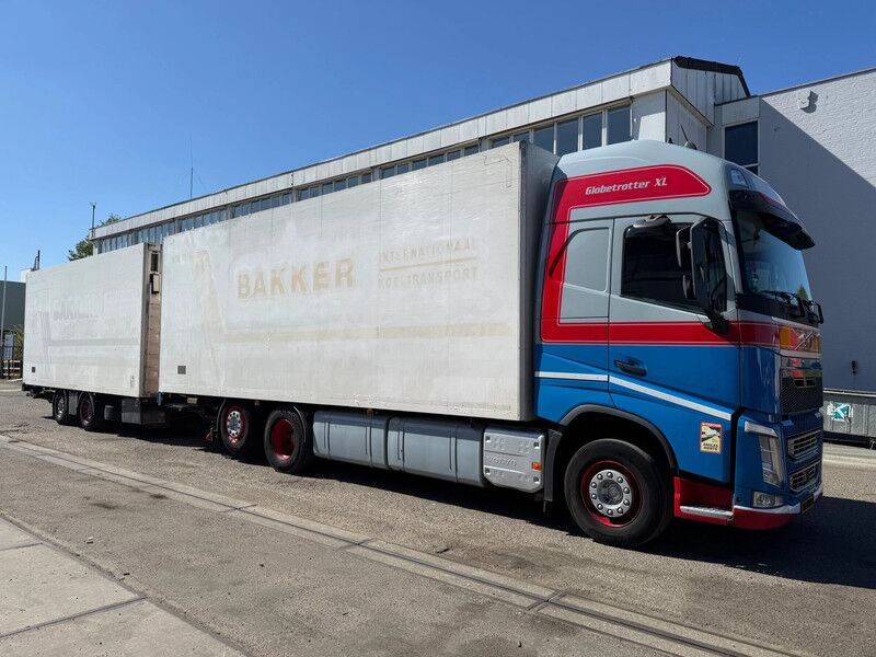 Volvo FH 6X2 EURO 6 LIFTAS + DRACO TRAILER + DHOLLANDIA LIFT COMPLETE - Frigorífico camión: foto 2 Volvo FH 6X2 EURO 6 LIFTAS + DRACO TRAILER + DHOLLANDIA LIFT COMPLETE - Frigorífico camión: foto 2