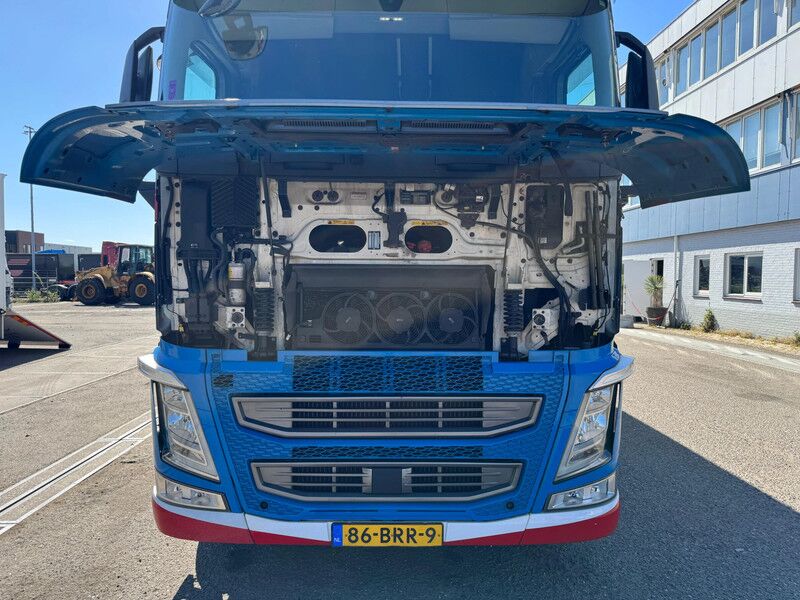 Volvo FH 6X2 EURO 6 LIFTAS + DRACO TRAILER + DHOLLANDIA LIFT COMPLETE - Frigorífico camión: foto 4 Volvo FH 6X2 EURO 6 LIFTAS + DRACO TRAILER + DHOLLANDIA LIFT COMPLETE - Frigorífico camión: foto 4