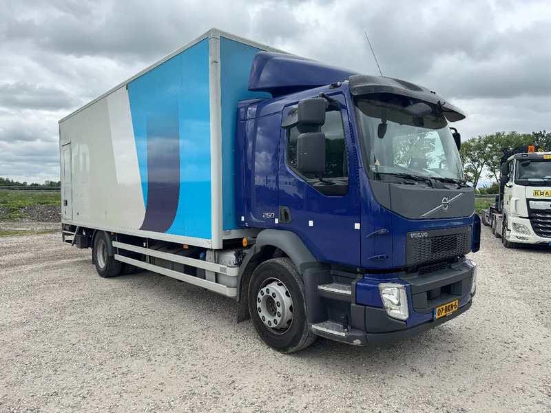 Volvo FL 250 4X2 EURO 6 CARGO LOCK + DHOLLANDIA LIFT TÜV TILL 02-2026 - Camión caja cerrada: foto 4 Volvo FL 250 4X2 EURO 6 CARGO LOCK + DHOLLANDIA LIFT TÜV TILL 02-2026 - Camión caja cerrada: foto 4