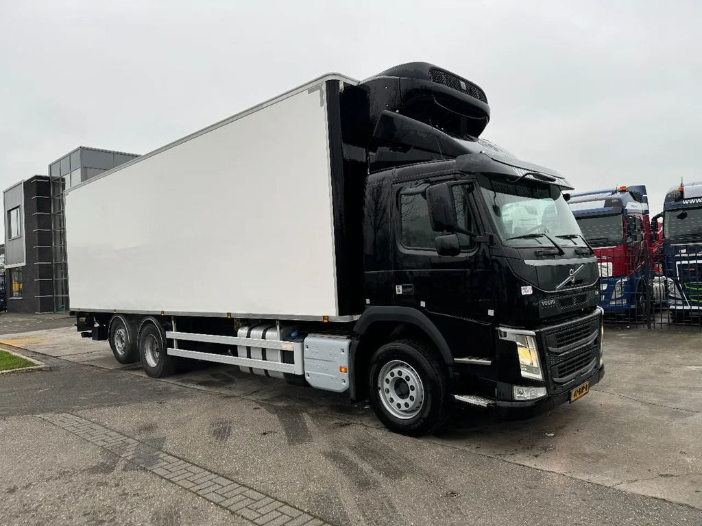 Volvo FM 330 6X2 THERMO KING CHEREAU BOX EURO 6 TÜV TI - Frigorífico camión: foto 2 Volvo FM 330 6X2 THERMO KING CHEREAU BOX EURO 6 TÜV TI - Frigorífico camión: foto 2