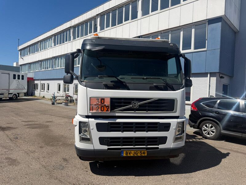Volvo FM 6X2 EURO 5 TANKWAGEN + SLANGEN - Cisterna camión: foto 2 Volvo FM 6X2 EURO 5 TANKWAGEN + SLANGEN - Cisterna camión: foto 2