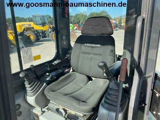 New Holland E 29 B SR - Miniexcavadora: foto 5 New Holland E 29 B SR - Miniexcavadora: foto 5