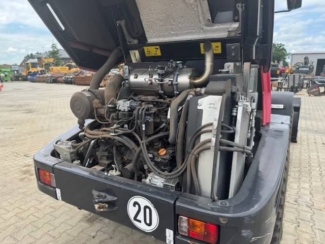 Yanmar V 80-5 - Cargadora de ruedas: foto 4 Yanmar V 80-5 - Cargadora de ruedas: foto 4