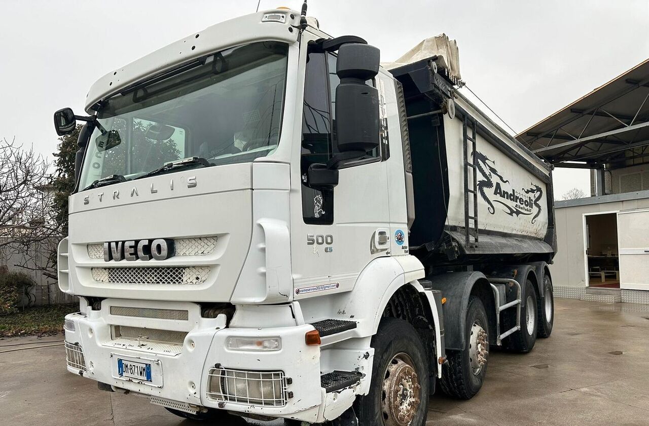 Iveco Trakker 500 4 assi euro 5 - Volquete camión: foto 2 Iveco Trakker 500 4 assi euro 5 - Volquete camión: foto 2