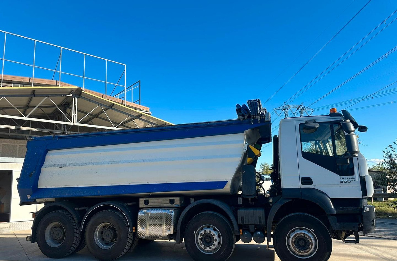 Iveco Trakker 500 anno 2020 - Volquete camión: foto 3 Iveco Trakker 500 anno 2020 - Volquete camión: foto 3