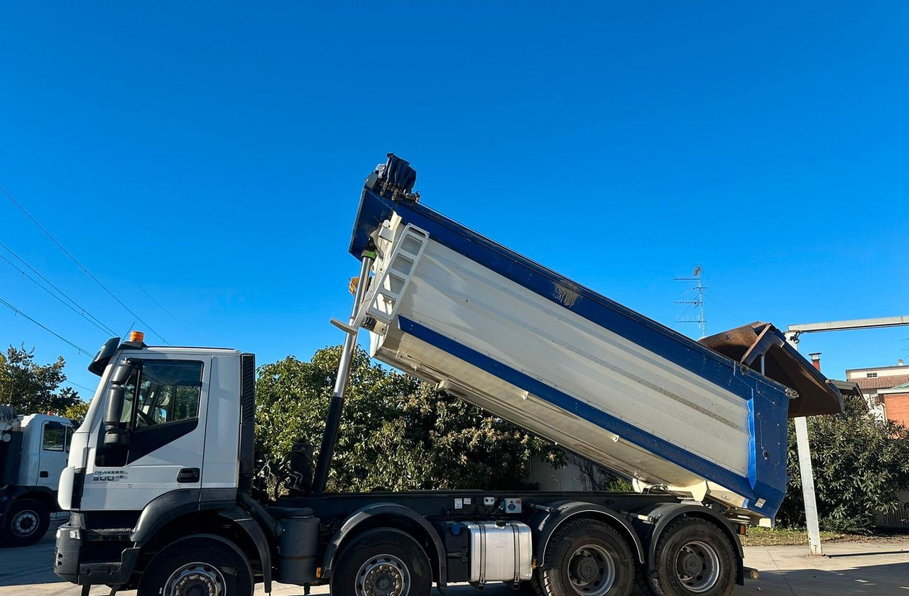 Iveco Trakker 500 anno 2020 - Volquete camión: foto 5 Iveco Trakker 500 anno 2020 - Volquete camión: foto 5